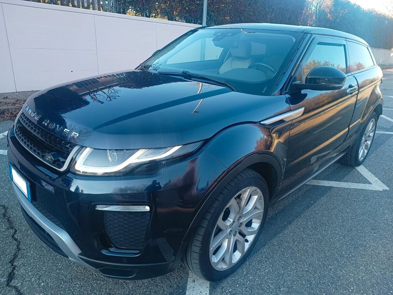 RangeRover Evoque TD4 HSE Aut. GIRA A TRE