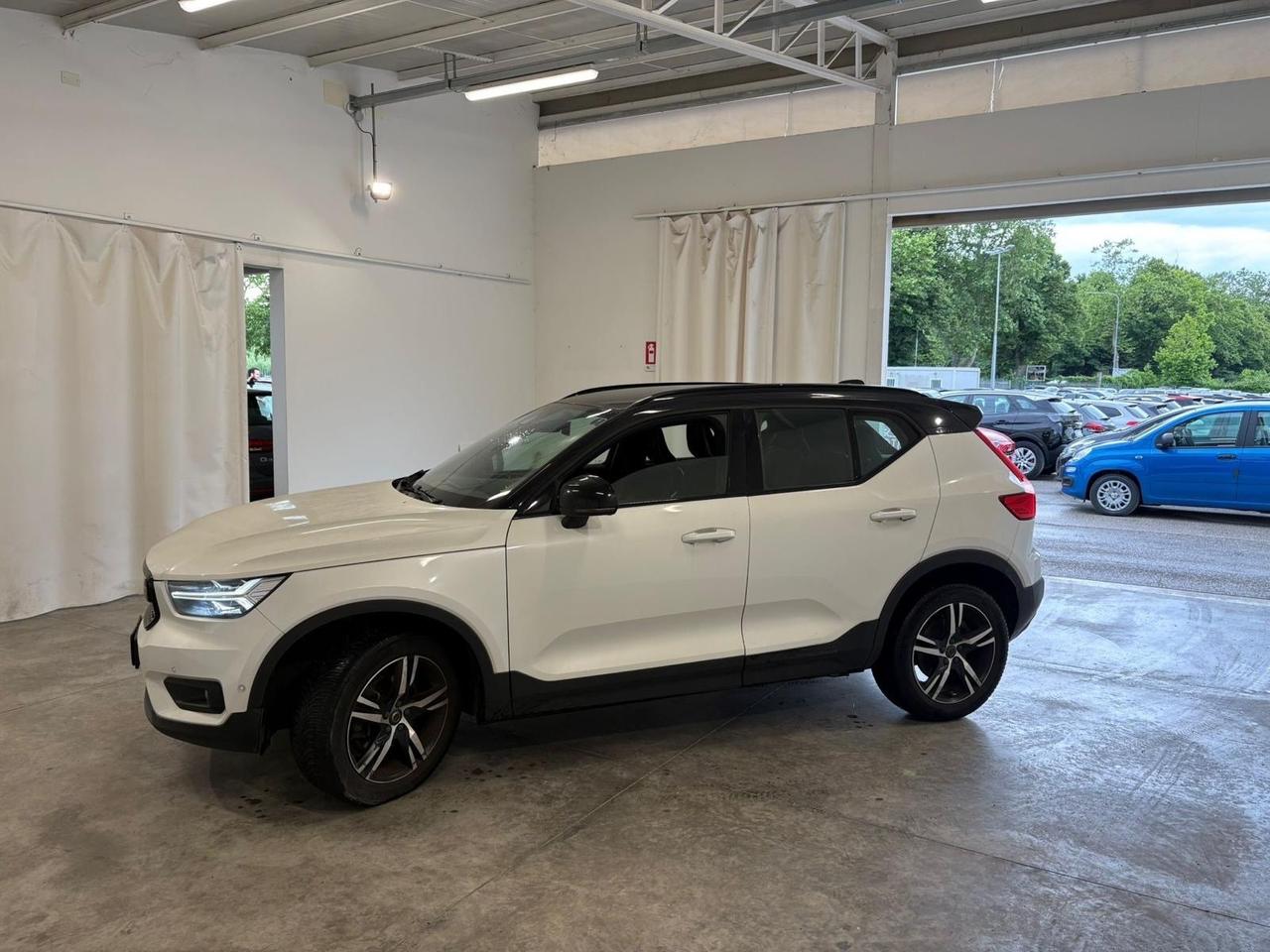 Volvo XC40 2.0 190 CvD4 AWD Geartronic R-design