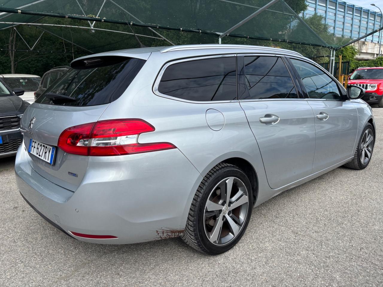 Peugeot 308 1.6 hdi 120cv automatica SW Allure
