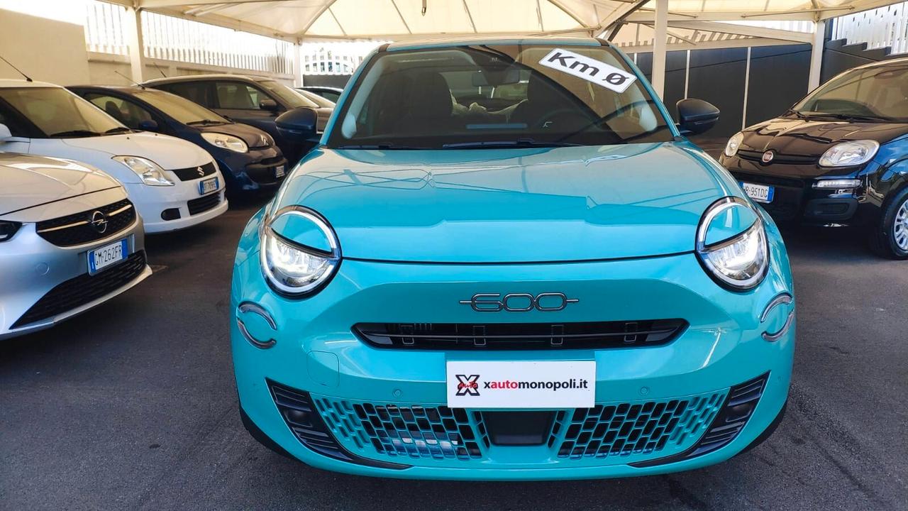 Fiat 600 Hybrid 110 CV DCT MHEV Km 0