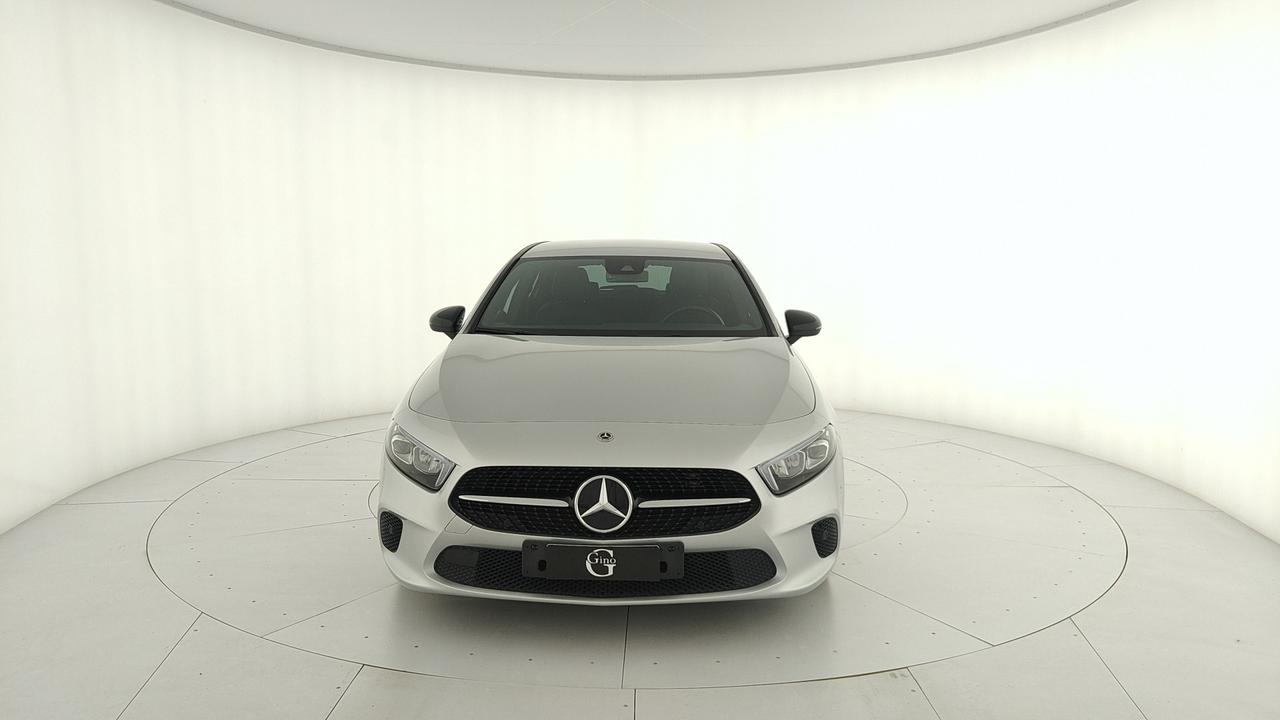 Mercedes-Benz A 180 d Sport auto
