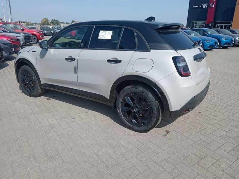 FIAT 600 1.2 Hybrid 145cv Sport Ed Mil Cort 26