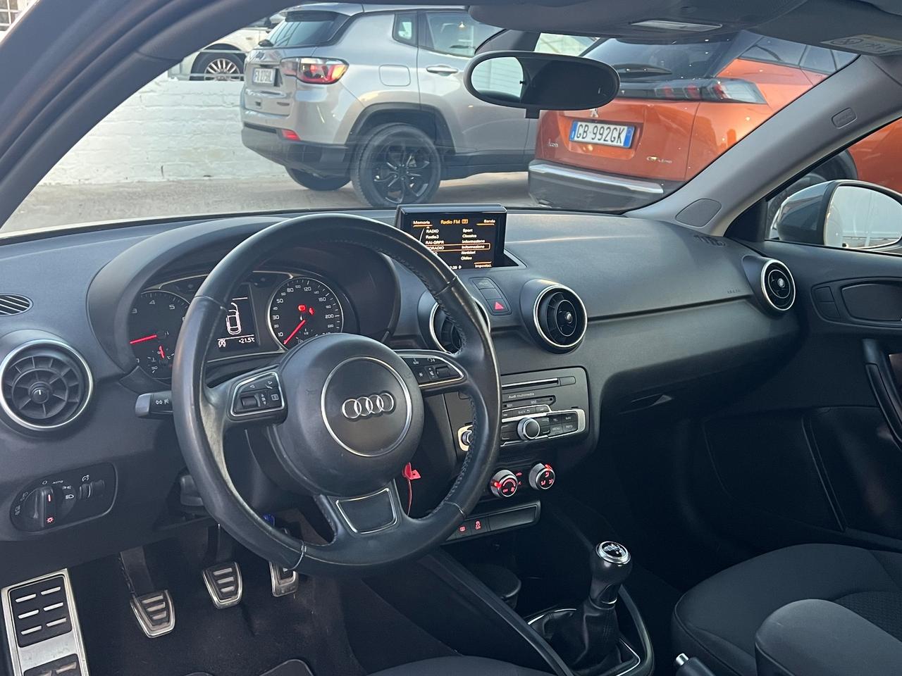 Audi A1 1.0 TFSI sline