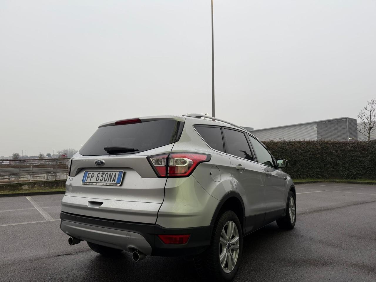 Ford Kuga 1.5 TDCI 120 CV S&S 2WD ST-Line Business