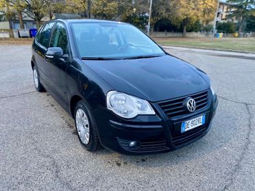 Volkswagen Polo 1.4/80CV TDI 5p. Sportline