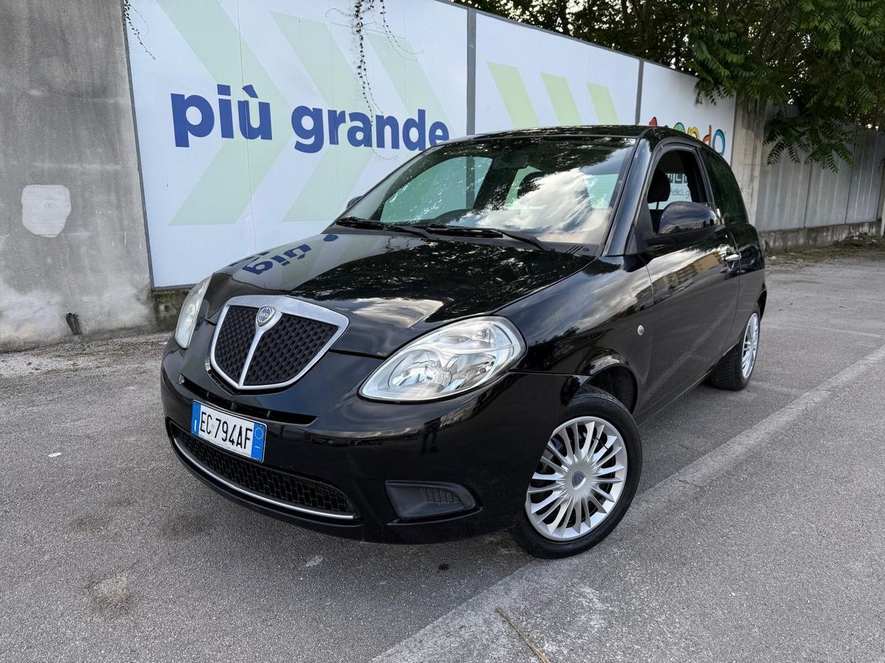 Lancia Ypsilon 1.4 Argento Ecochic GPL