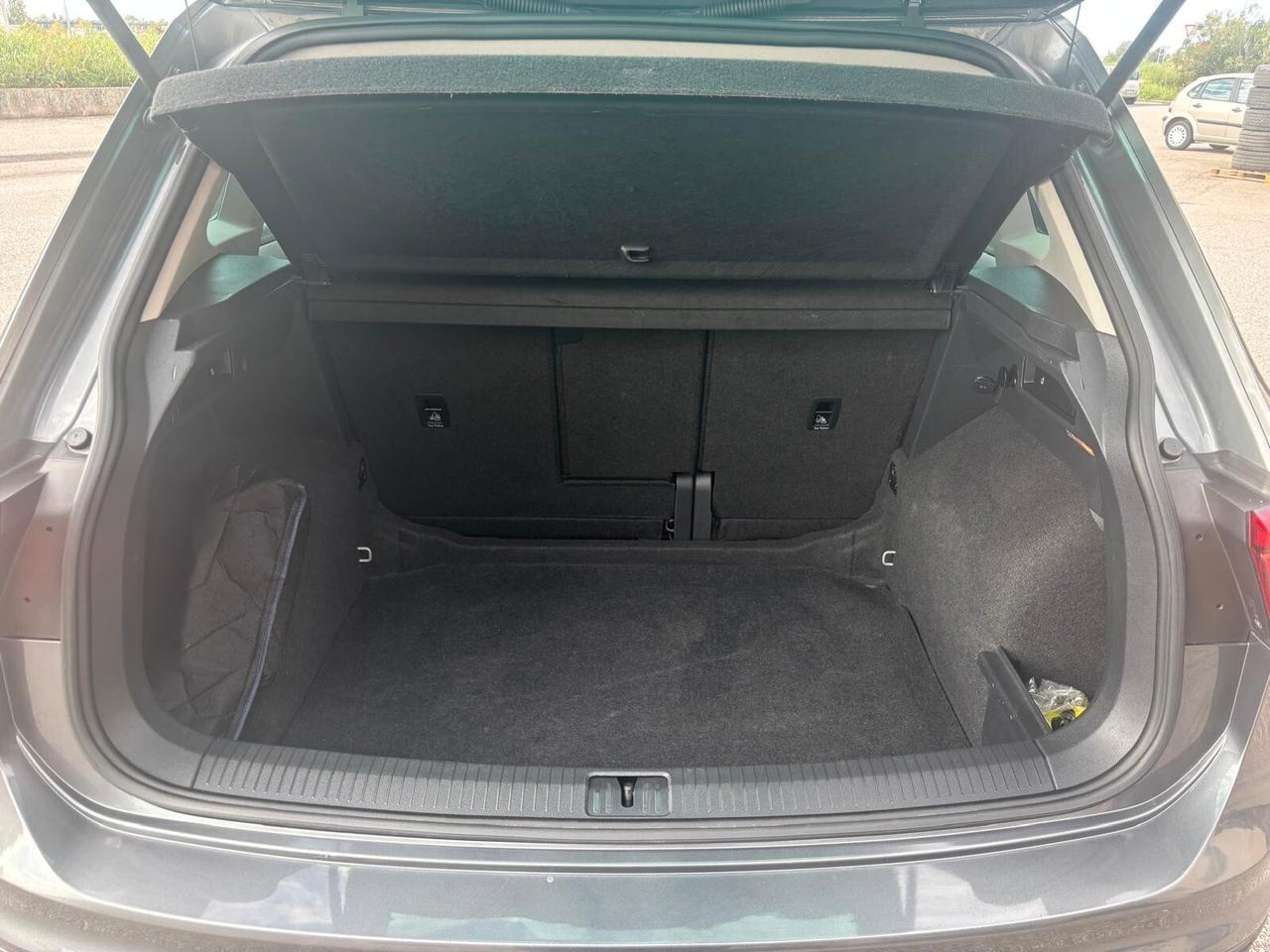 Volkswagen Tiguan 2.0 TDI SCR DSG 4MOTION Business BMT
