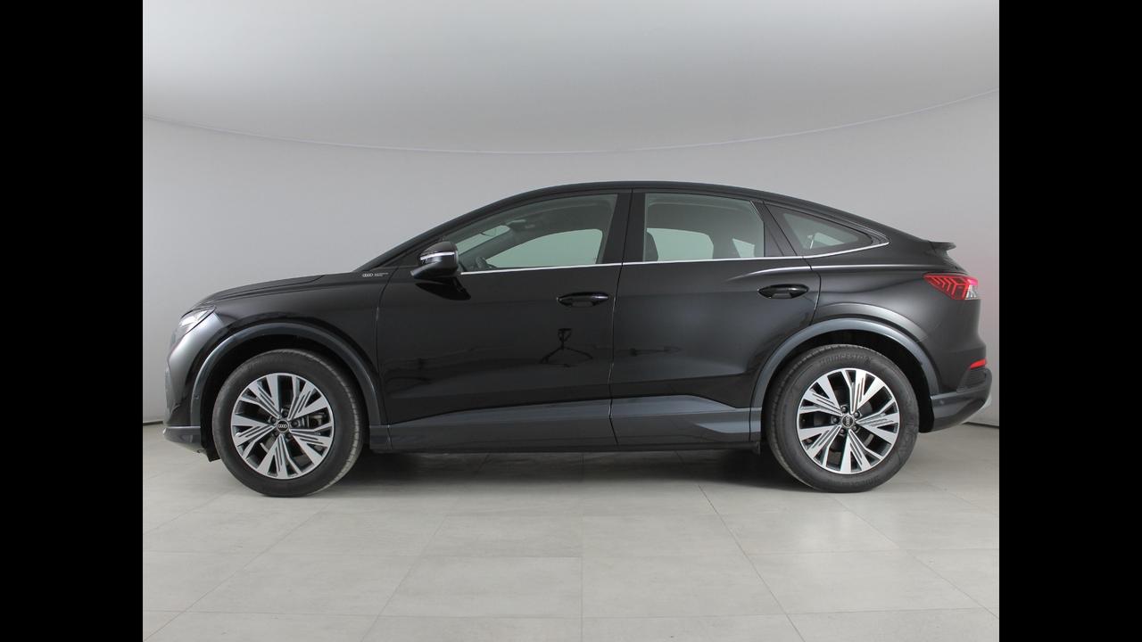 AUDI Q4 Sportback e-tron - Q4 Sportback e-tron 35 Business Advanced