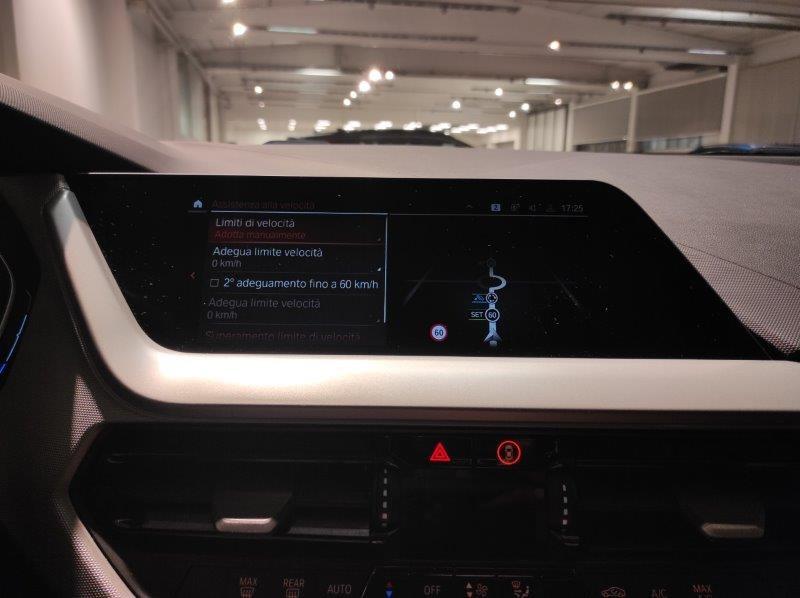 BMW Serie 1 (F40) - 116d 5p. Business Advantage