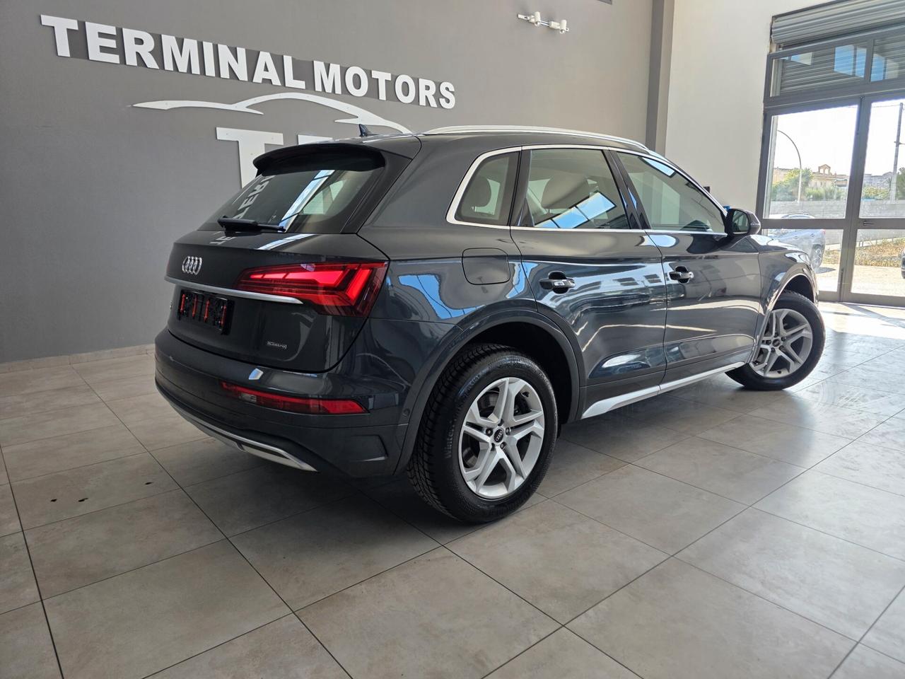 Audi Q5 - 40 TDI 204 CV quattro S tronic Business Advanced