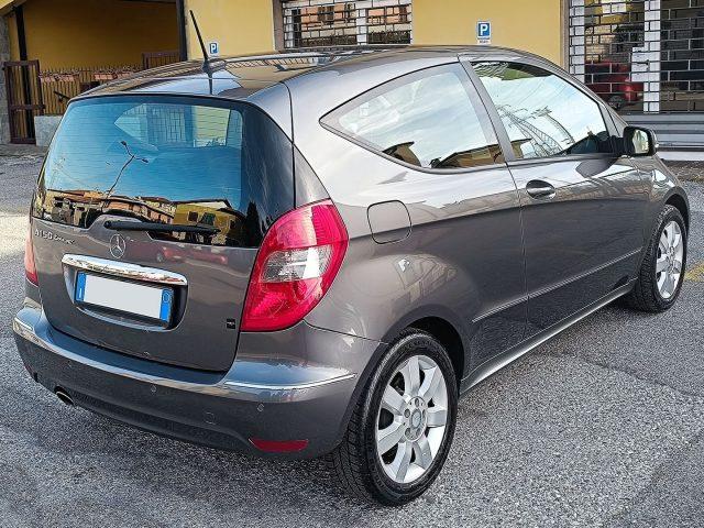 MERCEDES-BENZ A 150 BlueEFFICIENCY Coupé Elegance