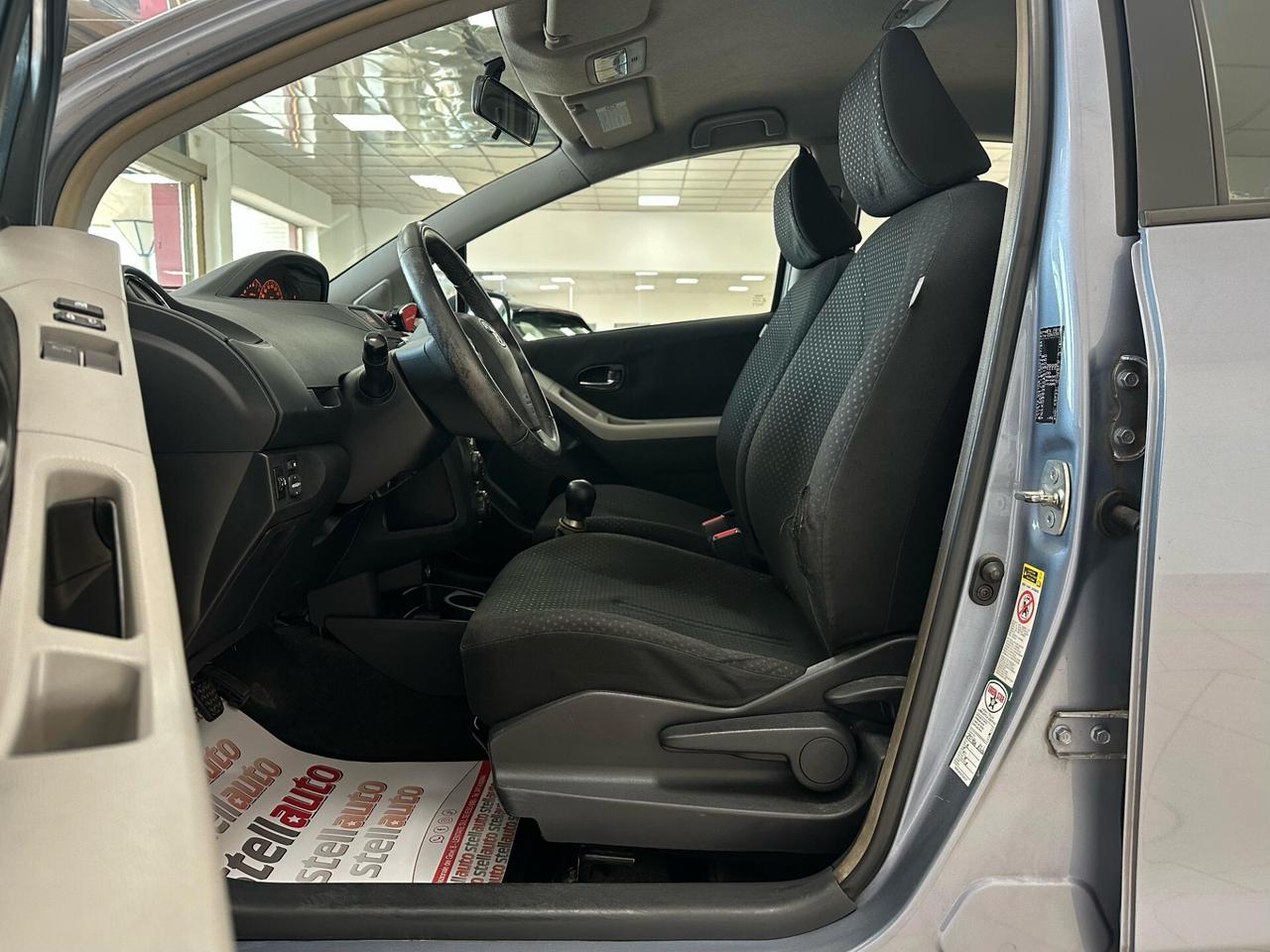 Toyota Yaris 1.0 5 porte