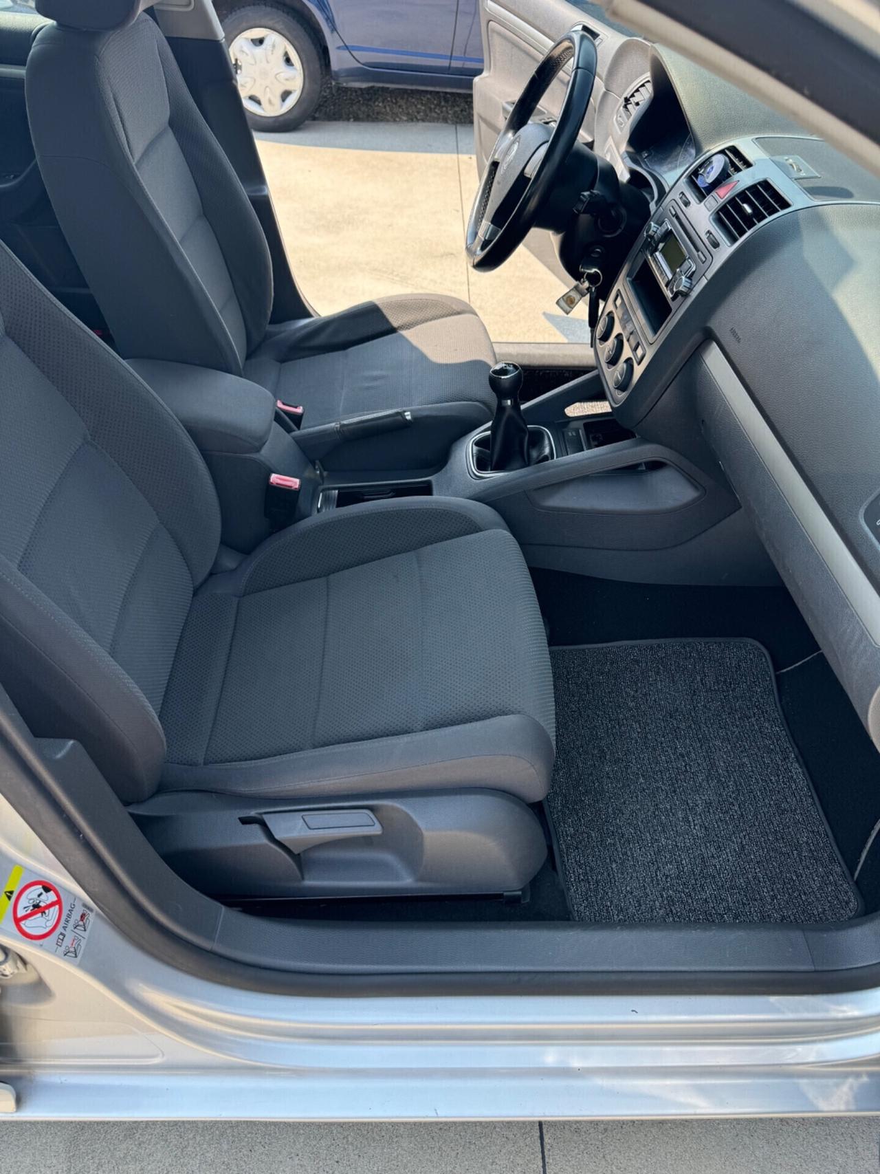 Volkswagen Golf 1.6 5p. United benzina