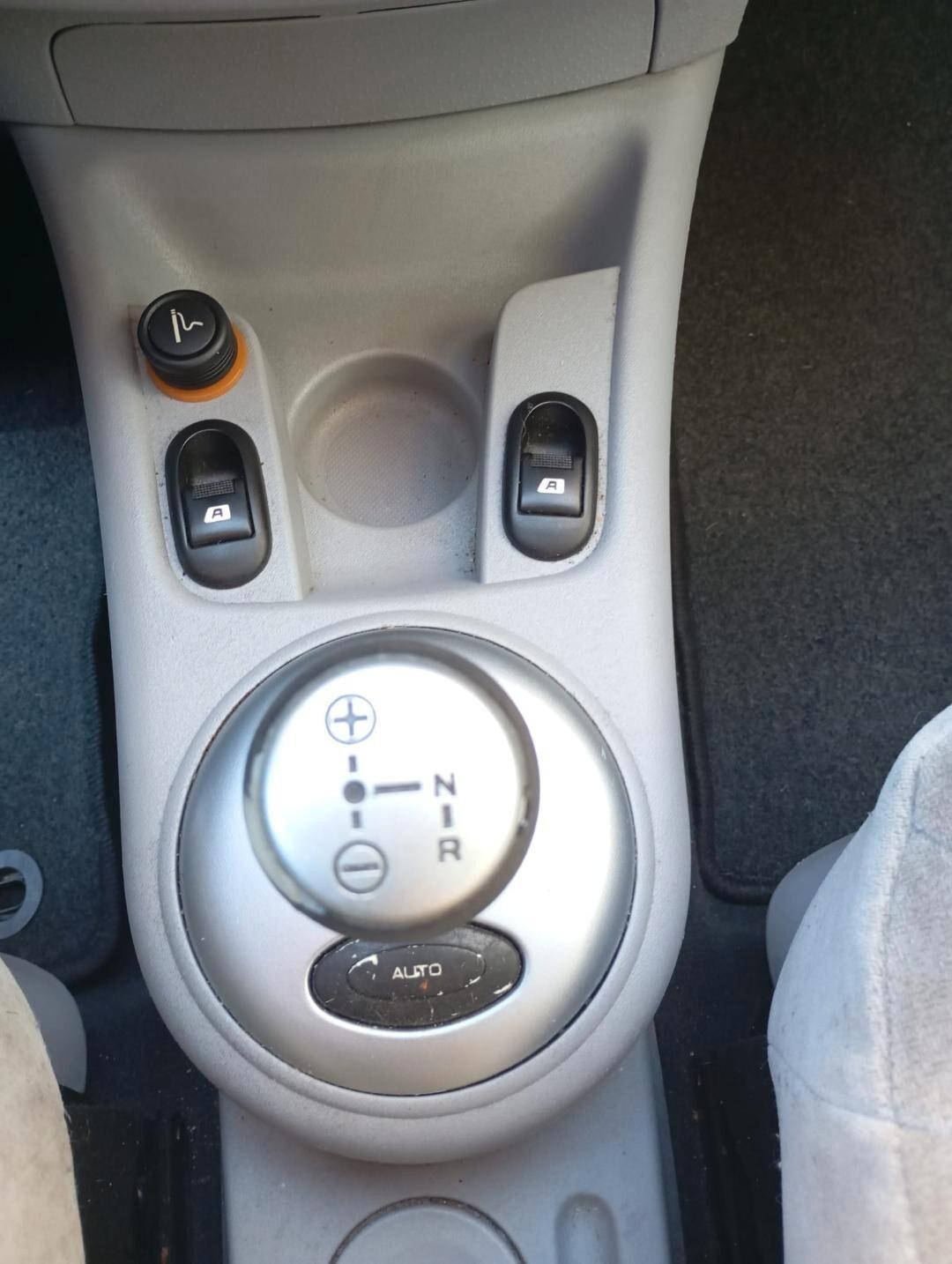 Citroen C3 SensoDrive Elegance-2005