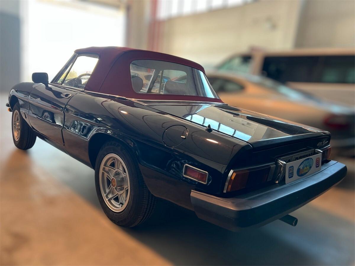 Alfa Romeo Spider 2.0 Veloce