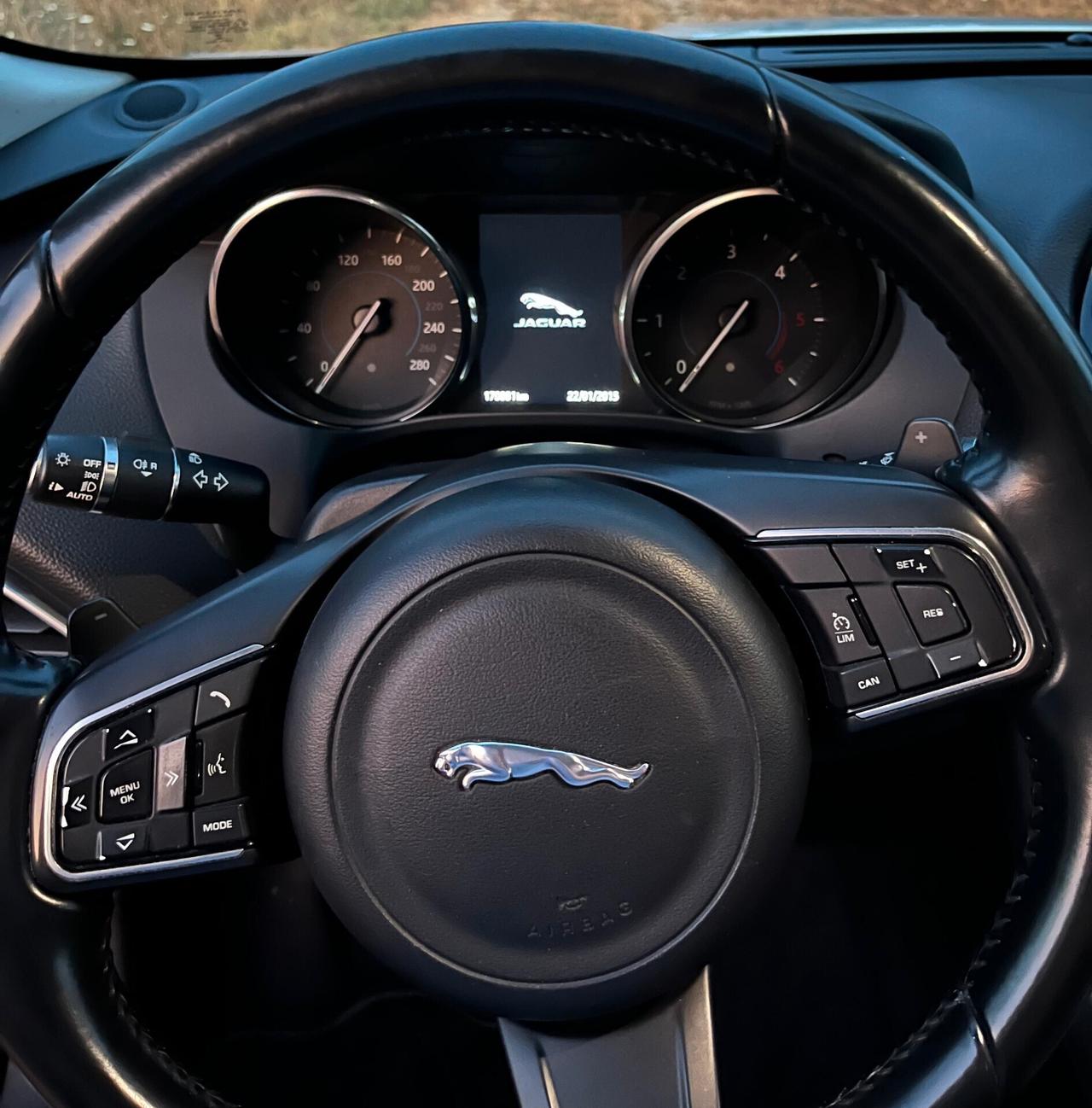 Jaguar F-Pace 2.0 D 180 CV AWD aut."MOTORE NUOVO"