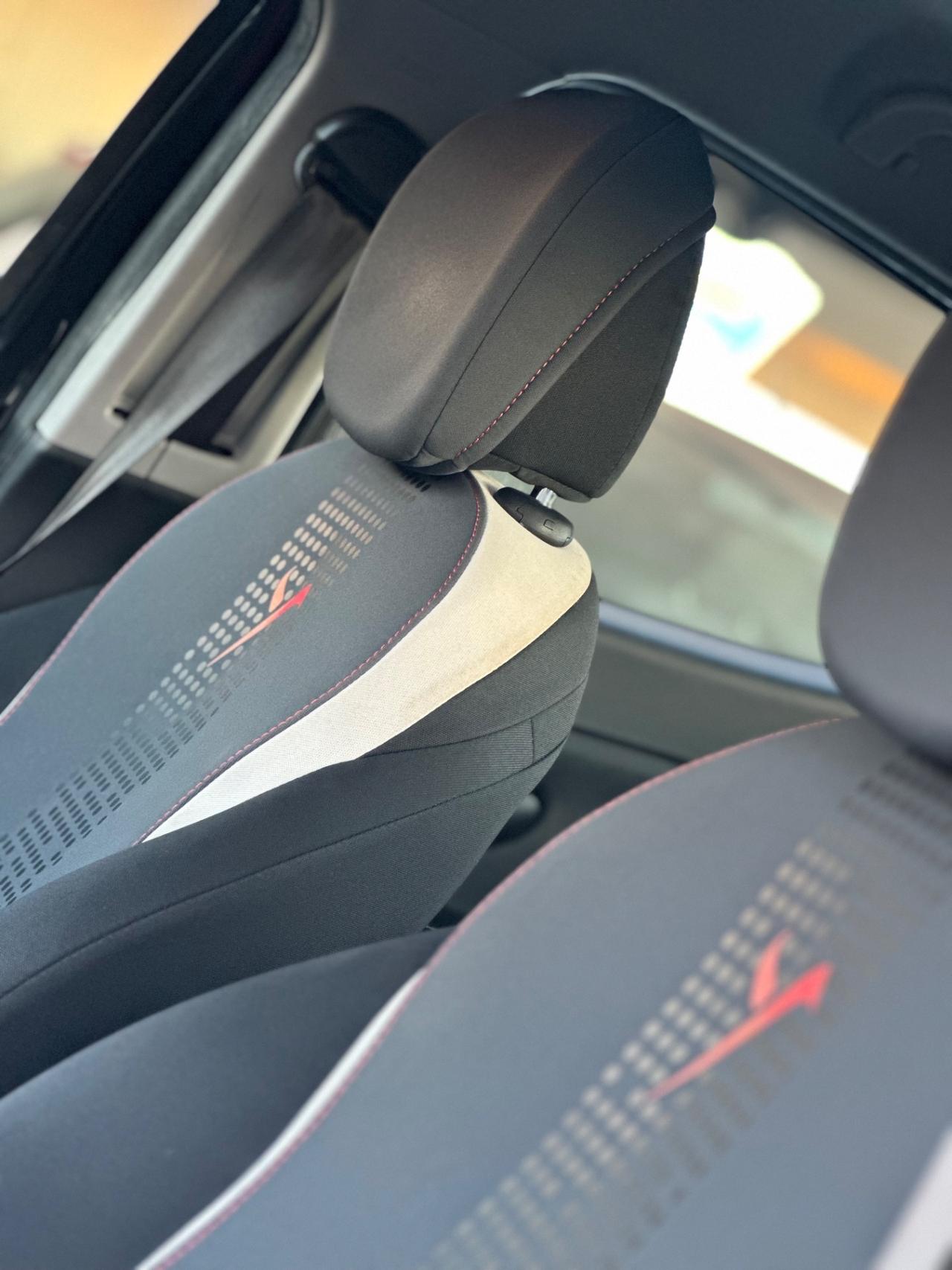 Lancia YPSILON 0.9 METANO ELEFANTINO 2015