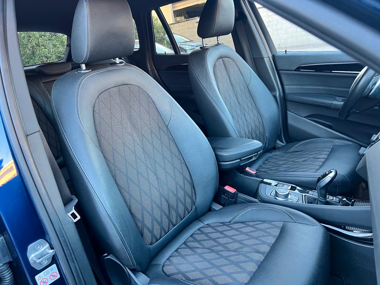 Bmw X1 sdrive18d xLine AUTOM. LED/NAVI/PELLE PERFETTA