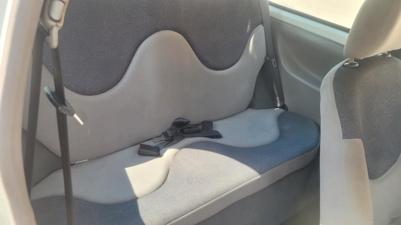 Nissan Micra 1.0i 16V cat 3 porte