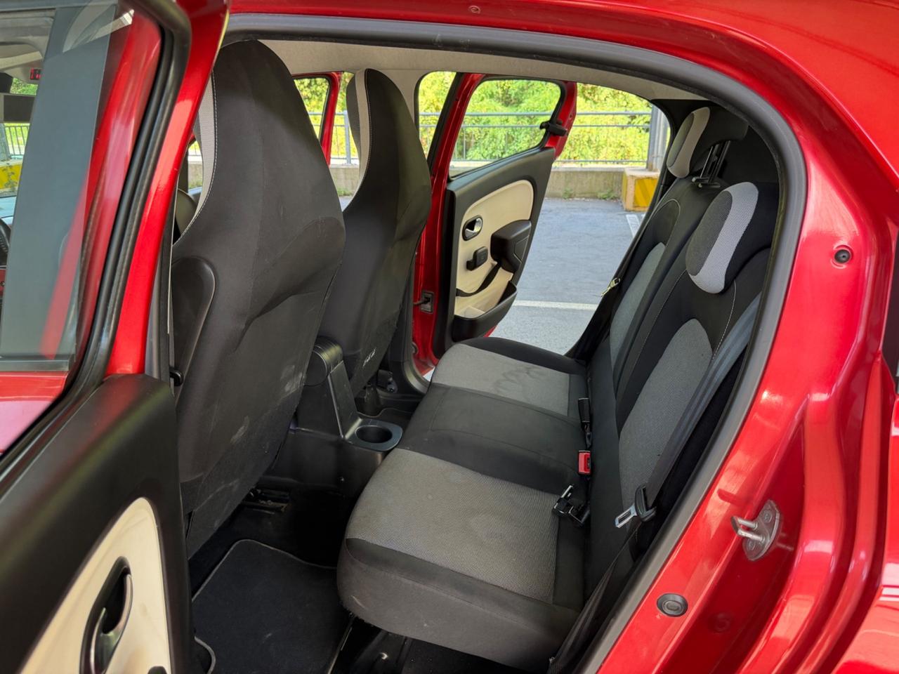 Renault Twingo 1.0 benzina 120.000 km - euro6 2016