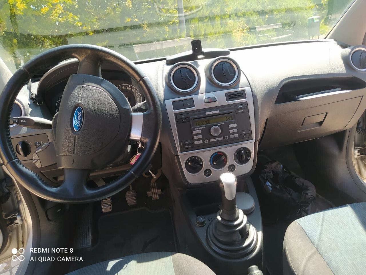 Ford Fiesta 1.2 16V 5p. Ghia