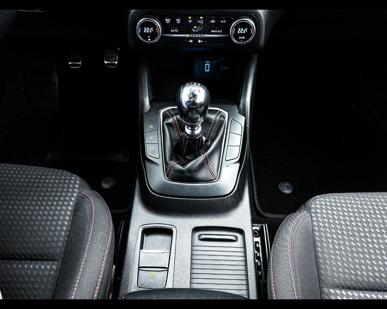 FORD Focus 4ª serie - Focus 1.5 EcoBlue 120 CV 5p. ST-Line