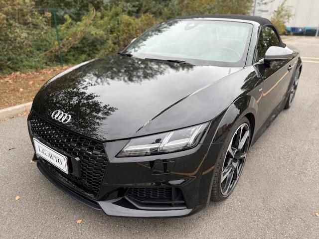 Audi TT Roadster 2.0 TFSI quattro S tronic S line