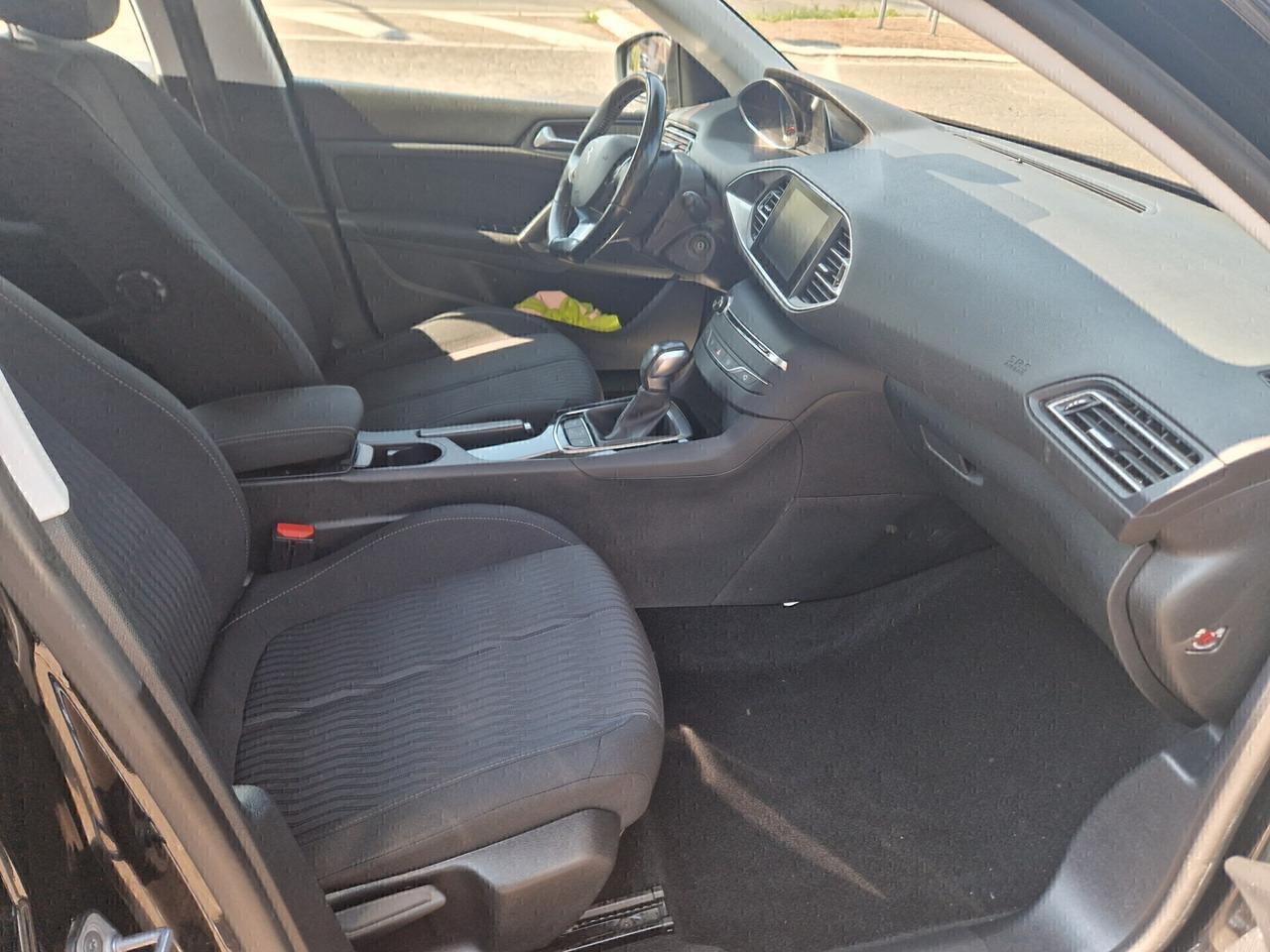 Peugeot 308 BlueHDi 120 S&S EAT6 SW Business