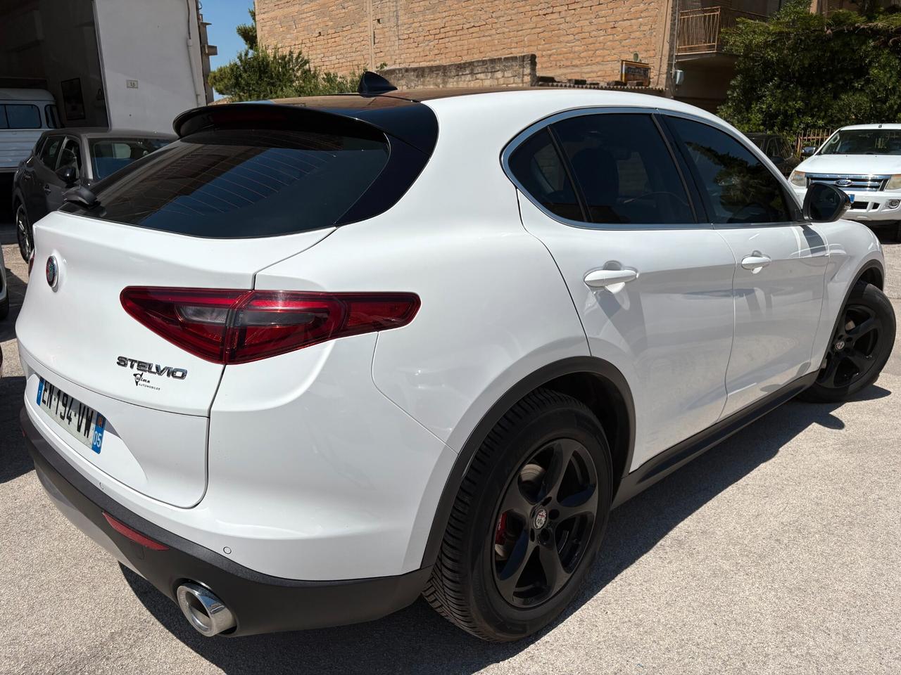 Alfa Romeo Stelvio 2.2 Turbodiesel 180 CV AT8 RWD Business