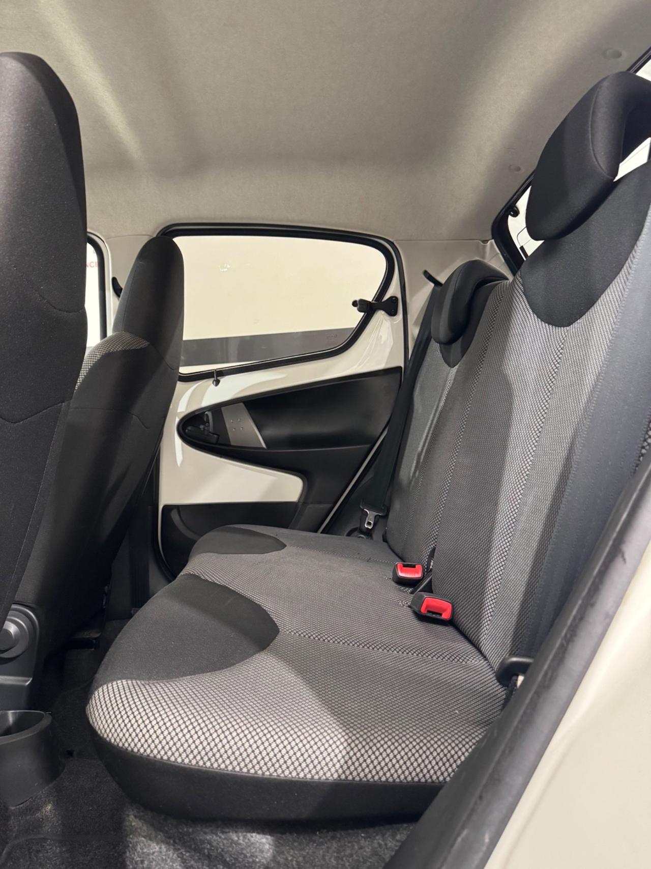 Toyota Aygo 1.0 12V *AUTOMATICA*