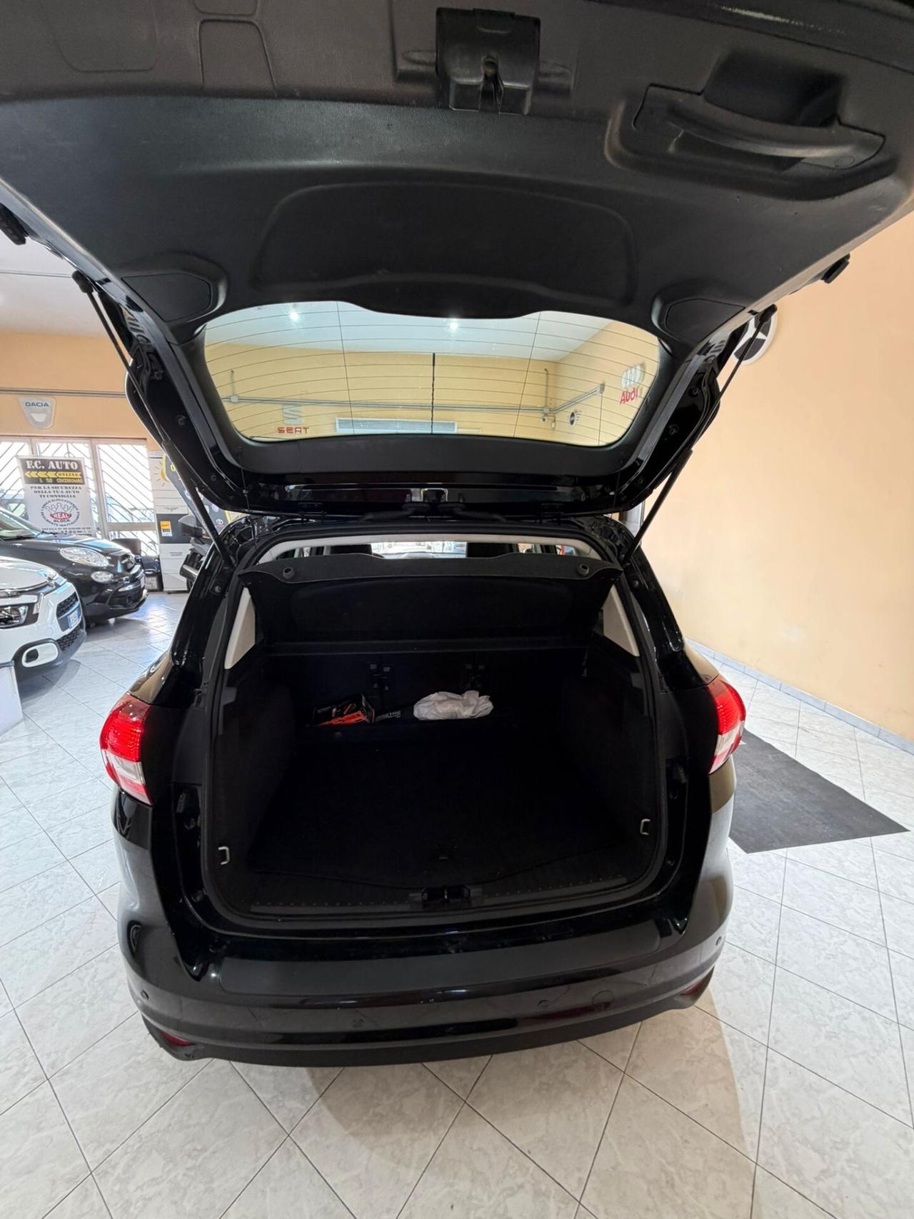 Ford C-Max 1.6 120CV GPL Titanium