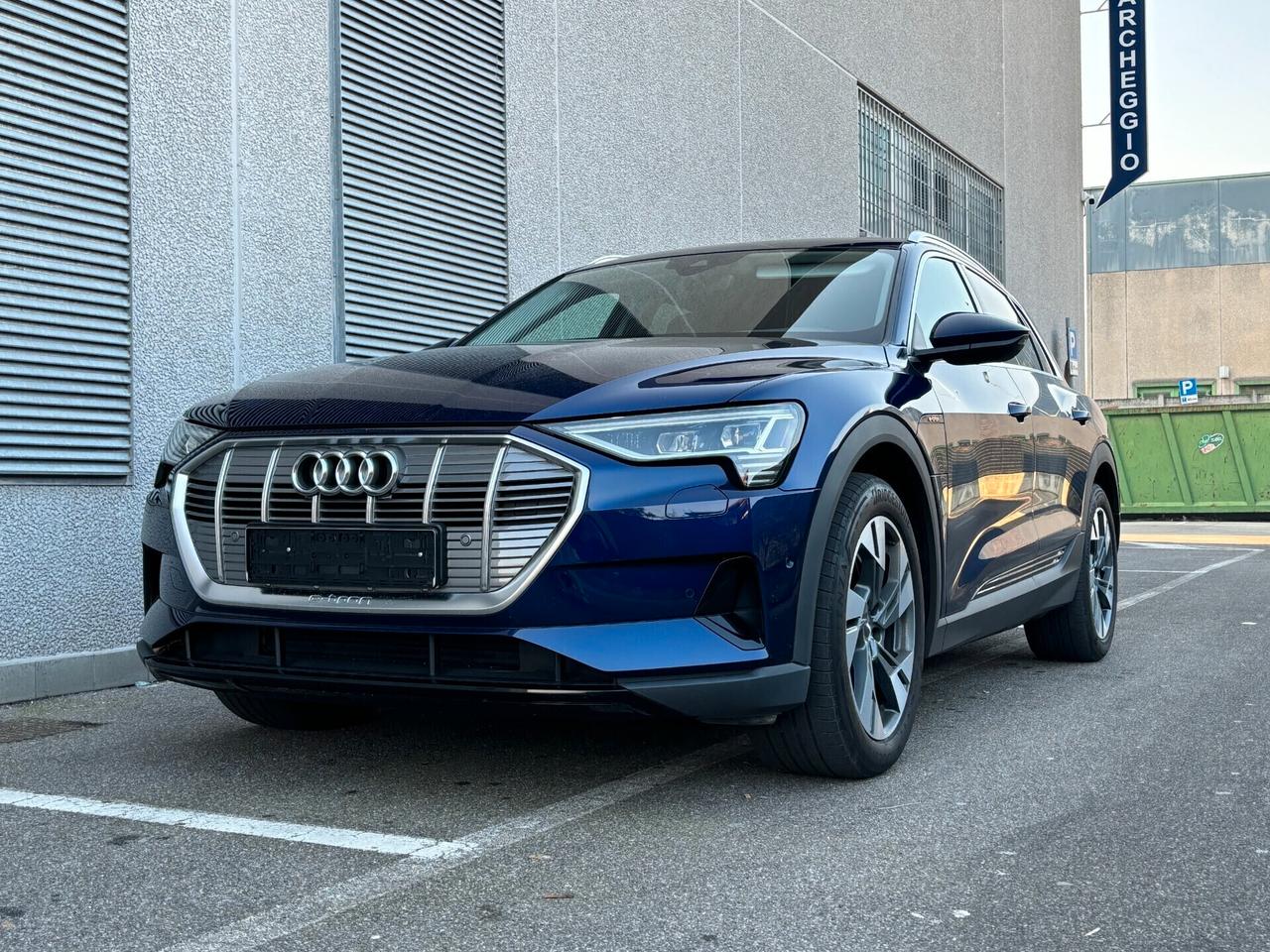 Audi e-tron 50 quattro Business