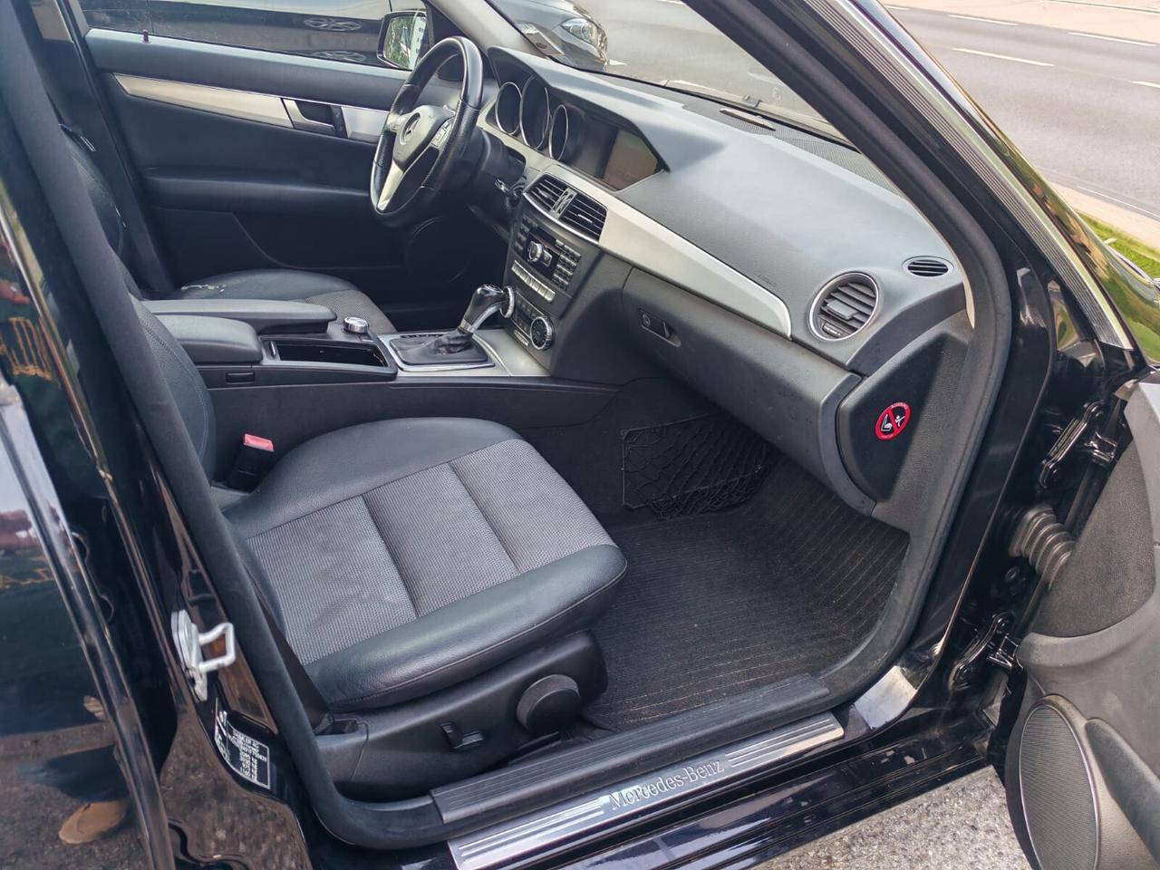 Mercedes-benz C 180 BlueEFFICIENCY Avantgarde