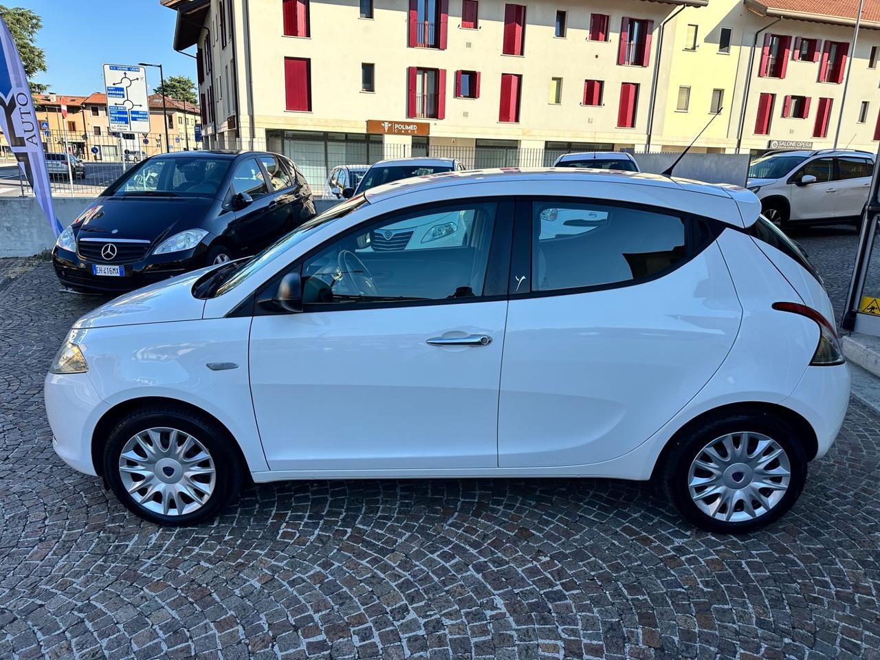 Lancia Ypsilon 1.2Bz 69Cv 5P - Uniproprietario