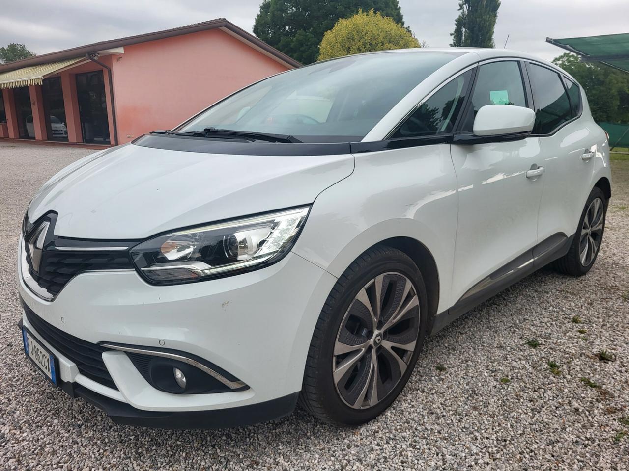 Renault Scenic Scénic dCi 8V 110 CV EDC Energy Bose