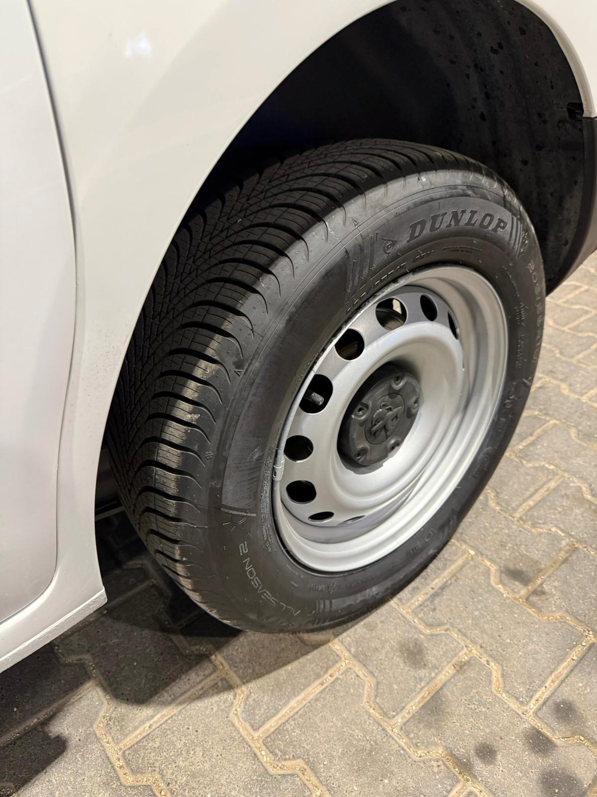 Peugeot Partner Tepee BlueHDi 75 Active