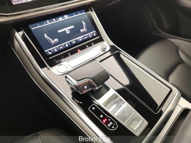 Audi Q8 Q8 50 TDI 286 CV quattro tiptronic Sport