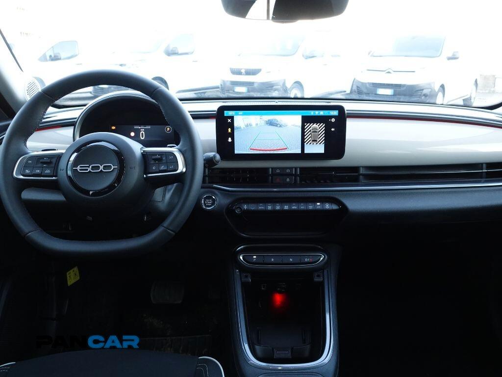 Fiat 600 Hybrid POP 145 CV DCT MHEV