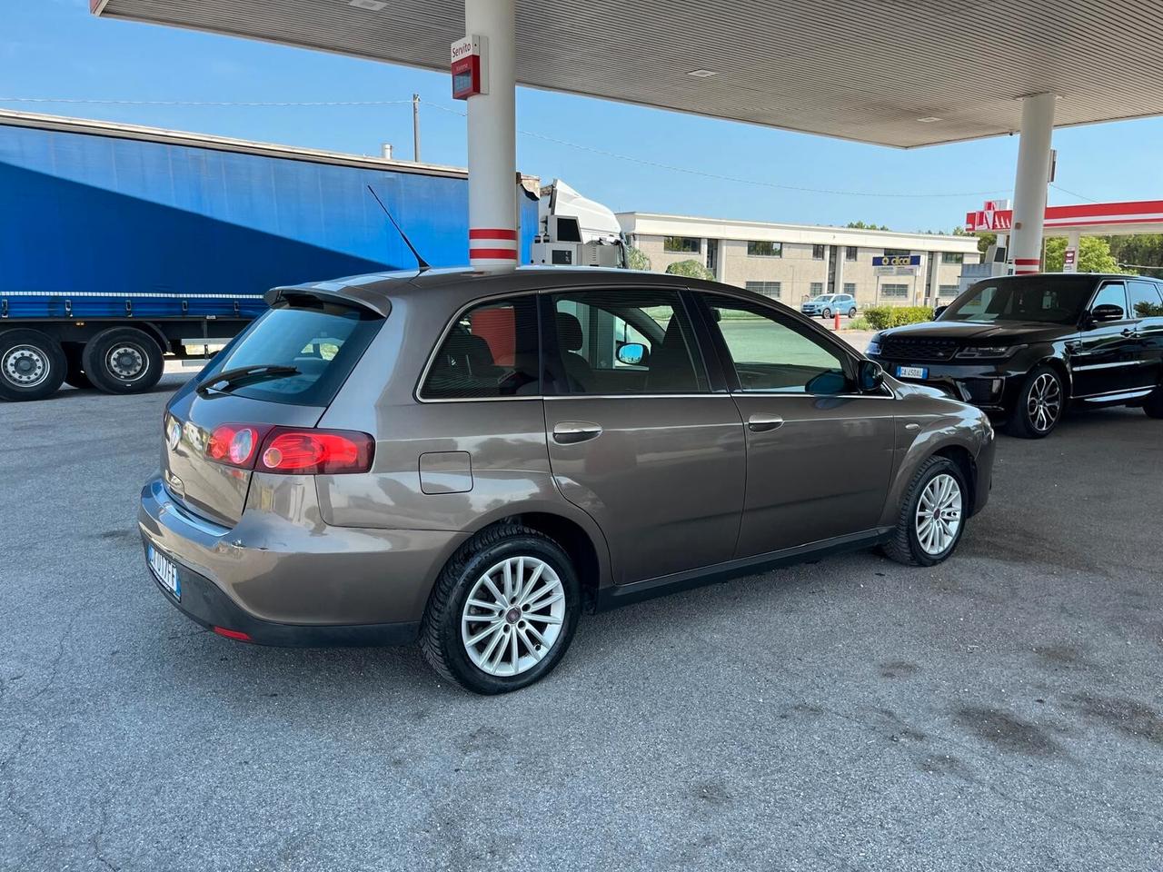 Fiat Croma 1.9 Multijet 16V Must