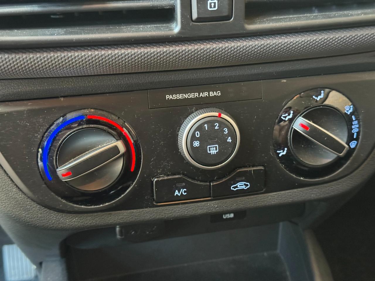 Hyundai i10 1.0 MPI Tech