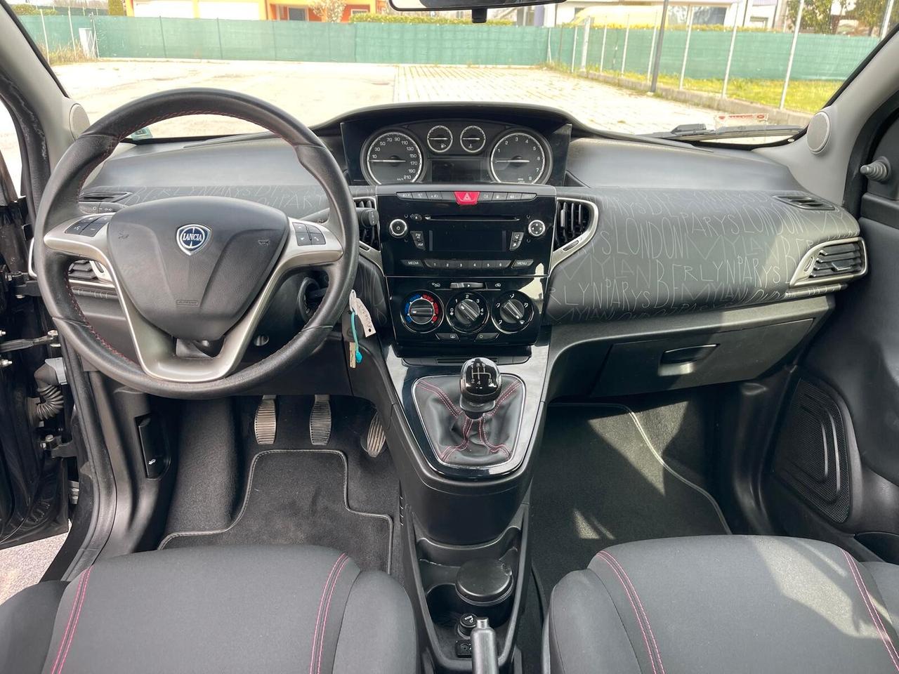 Lancia Ypsilon 1.2 69 CV 5 porte GPL Ecochic Gold