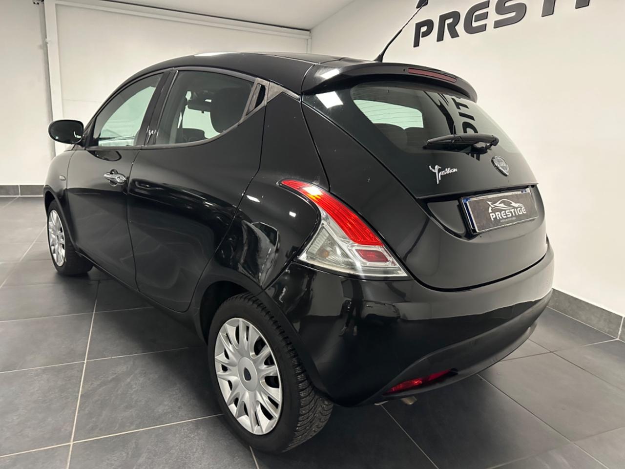 LANCIA YPSILON 1.2 NEOPATENTATI 69CV GARANZIA