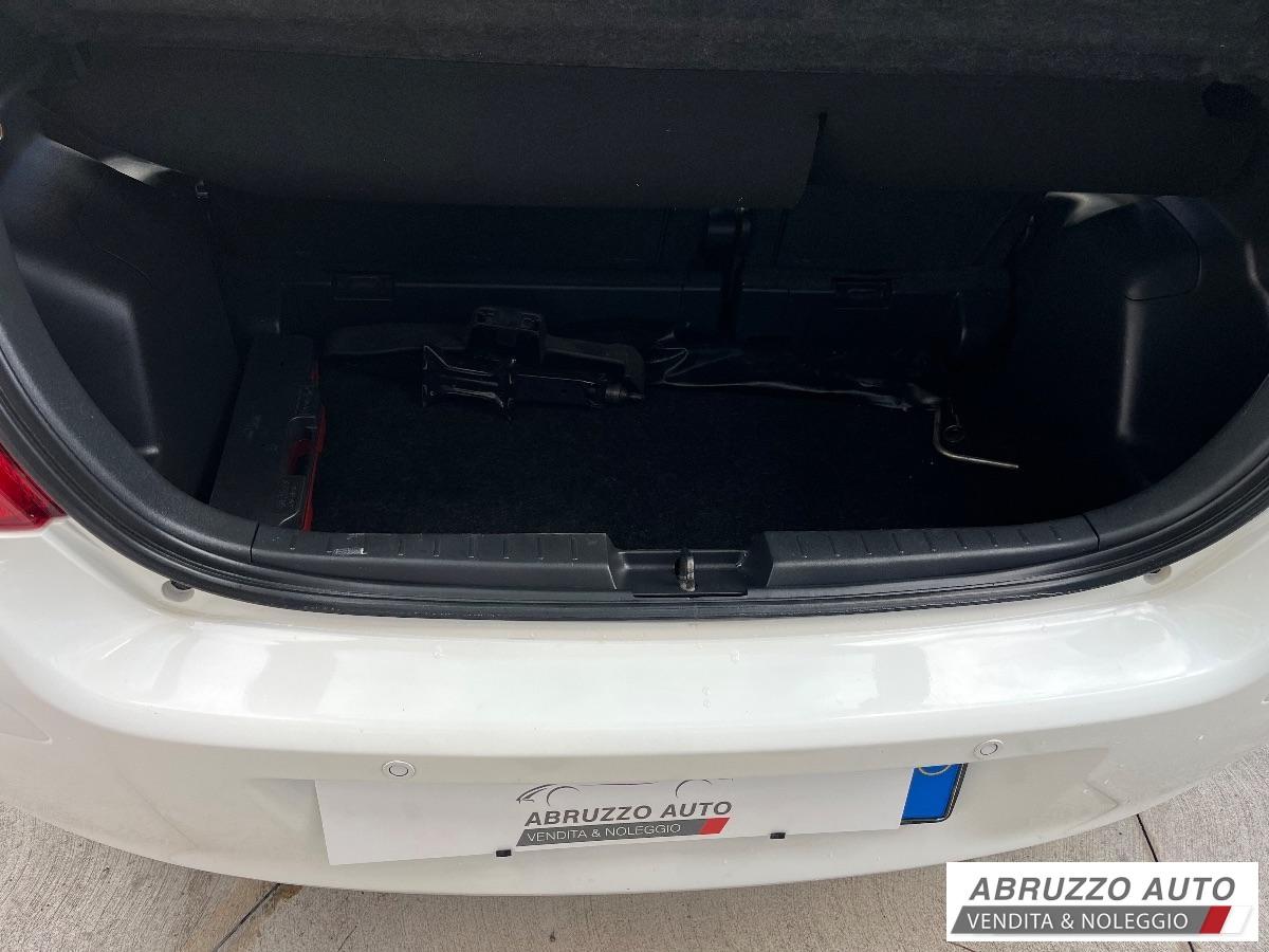 TOYOTA Yaris 1.0 5 porte Active