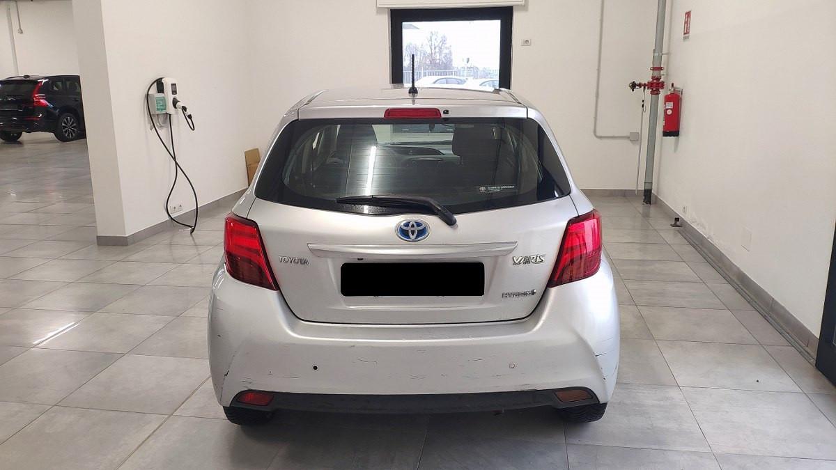 TOYOTA Yaris SOLO PER COMMERCIANTI AUTO SENZA GARANZIA