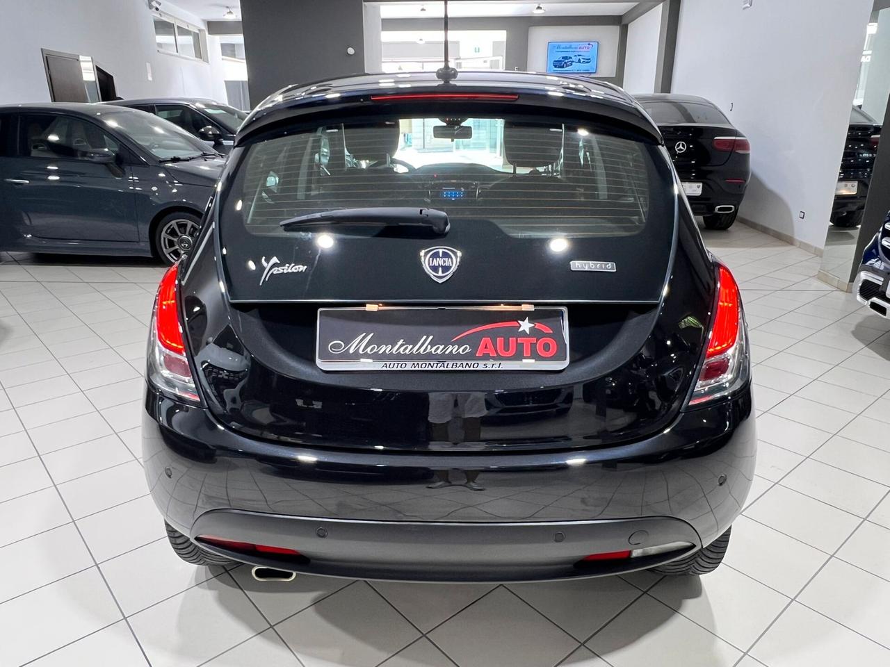 Lancia Ypsilon 1.0 FireFly 5 porte S&S Hybrid Gold