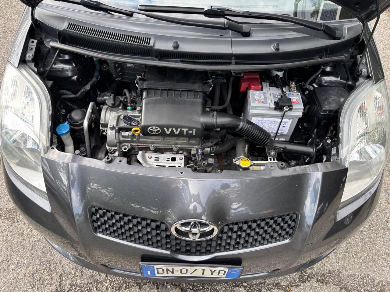 Toyota Yaris 1.3 5 porte Navi OK Neopatentati