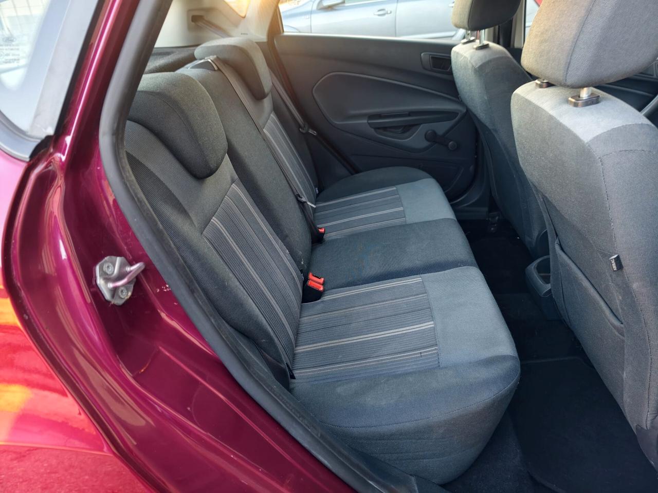 Ford Fiesta 1.2 BENZINA 5 PORTE NEOPATENTATI PARI AL NUOVO