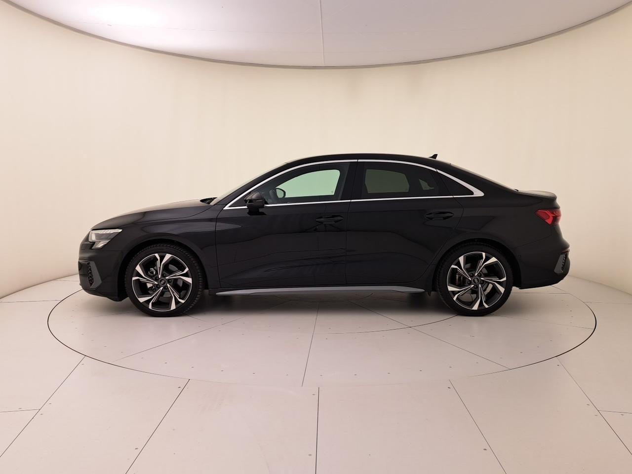 Audi A3 sedan 35 2.0 tdi s line edition s-tronic