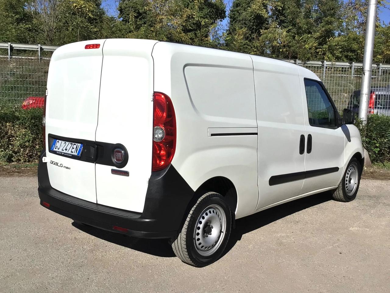 Fiat Doblo Doblò 1.6 MJT 105CV S&S PL-TN Cargo Maxi Business