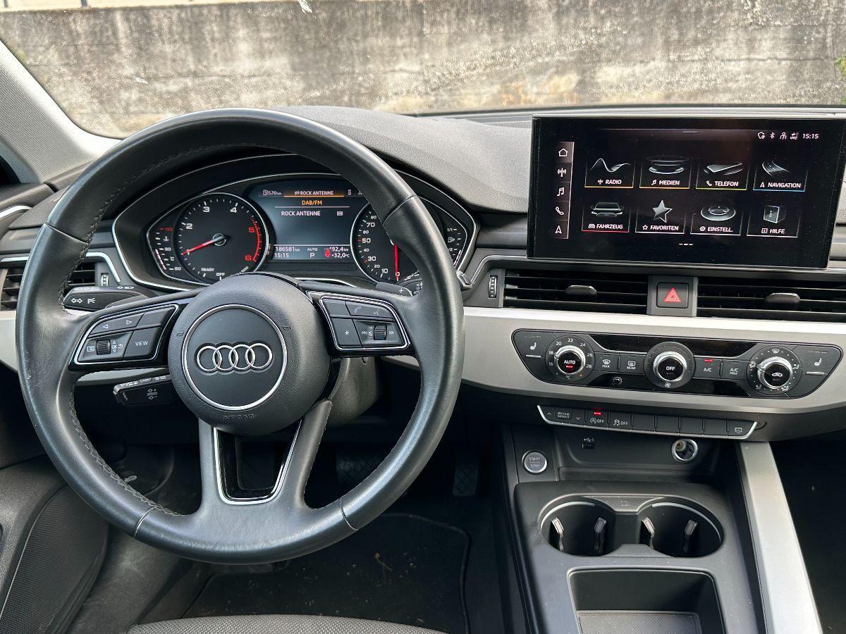 AUDI - A4 Avant - 40 TDI quattro S tr. Bus. Adv.